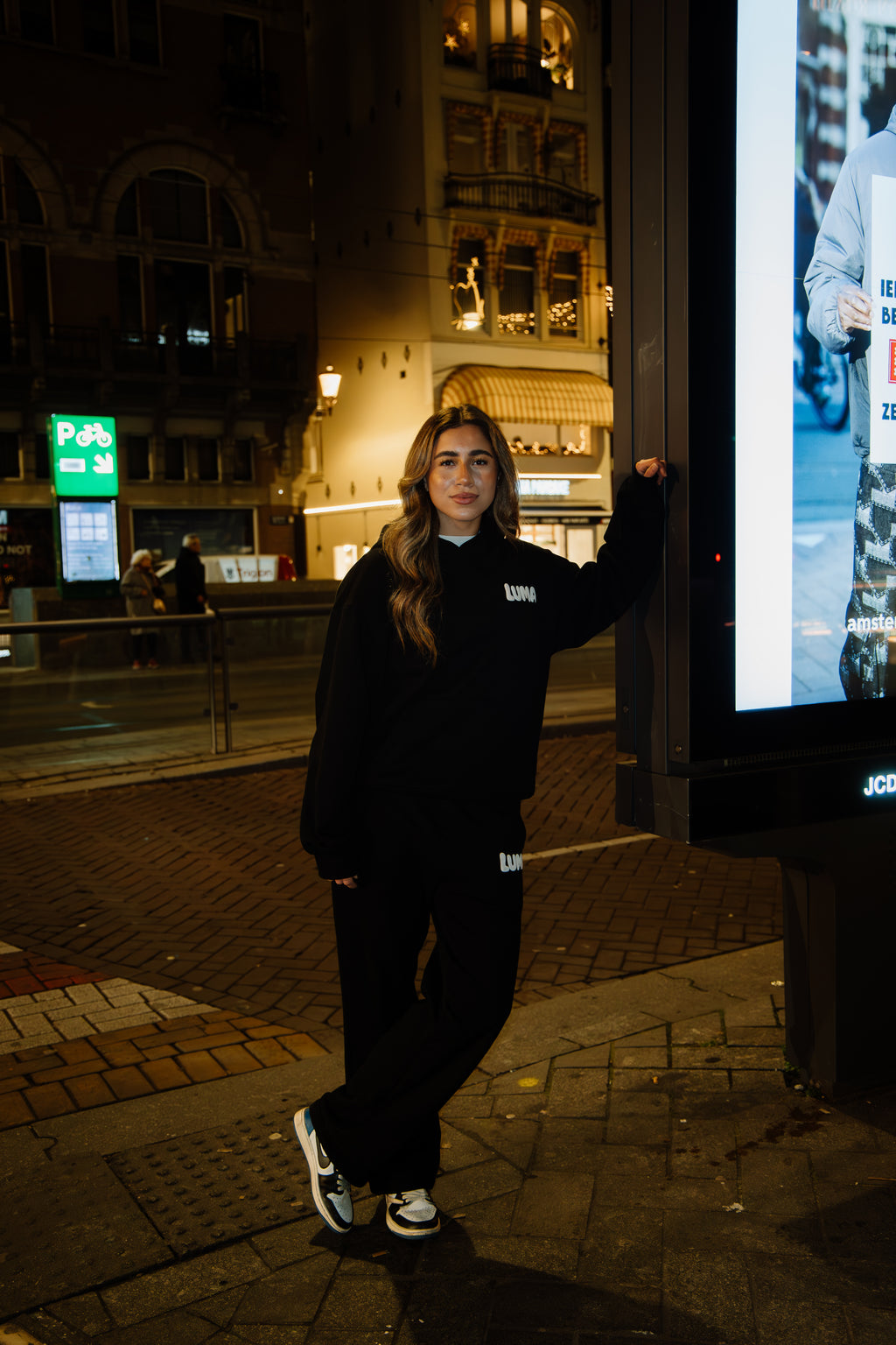 Black LUMA Cropped Full Set